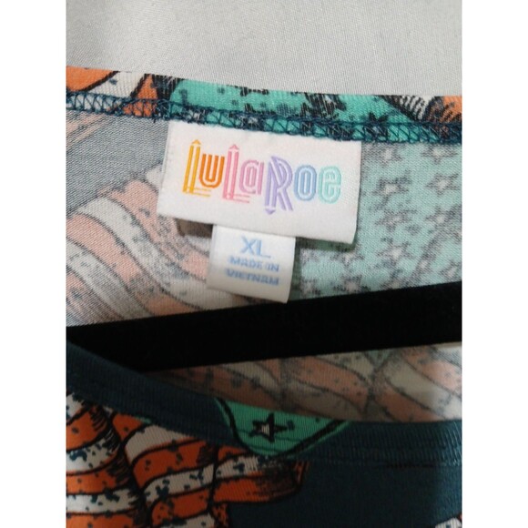 NWT LuLaRoe Women's Irma Tunic Shirt Green American Flag USA Patriotic Sz XLarge - Picture 5 of 8